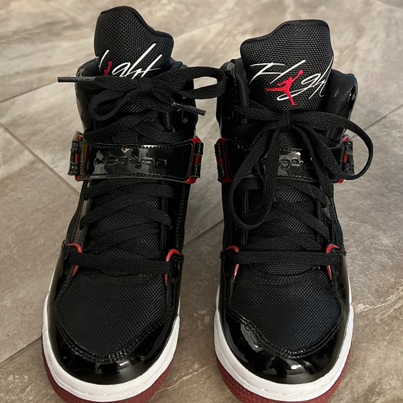 Air Jordan Jordan Flight 45 High 'Bred'. Size 6.5Y. - Picture 1 of 3
